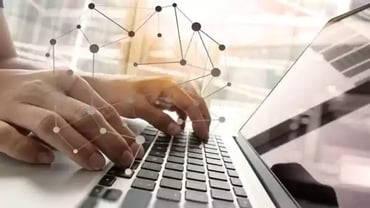 在医疗保健领域使用社交媒体招聘